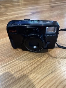 Olympus Infinity Zoom 210 Quartzdate 35mm Film Camera - WORKS + NEW BATTERIES