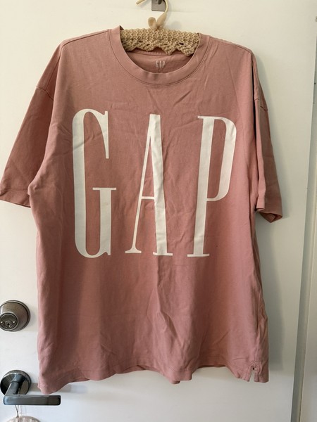 GAP 100% COTTON PINK T SHIRT SIZE L