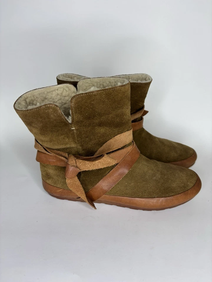 Botas femininas Isabel Marant camurça oliva pulseira de couro marrom tamanho 37UE/6,5 M EUA - Imagem 4 de 4
