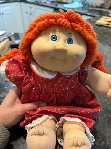 "MINTY" TAIWAN, IC "84" VINTAGE RED HAIR BRAID DIMPLES CABBAGE PATCH GIRl