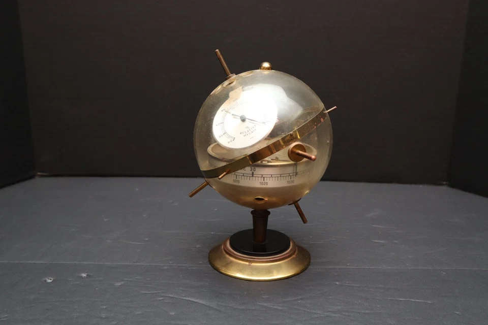Vintage West German Sputnik Weather Station Space Age Barometer SCIENTIFIC - Image 4 of 4