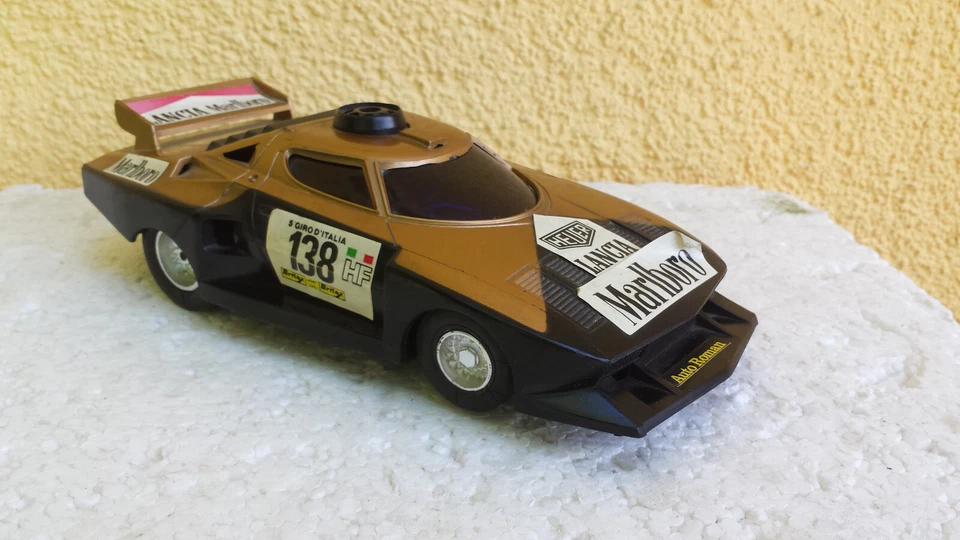 Lancia Stratos ca.1:20 Modellauto 80er Hong Kong Rennwagen Marlboro Heuer Uhren - Bild 2 von 4