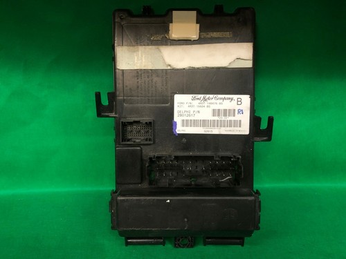 05 FORD MUSTANG FUSE BOX POWER MODULE BCM INTERIOR FUSEBOX 4R3T-14B476-BS B - Picture 11 of 13