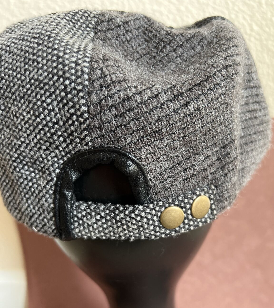 Jamont Gray Patchwork Driving Cap with Black Faux… - image 6