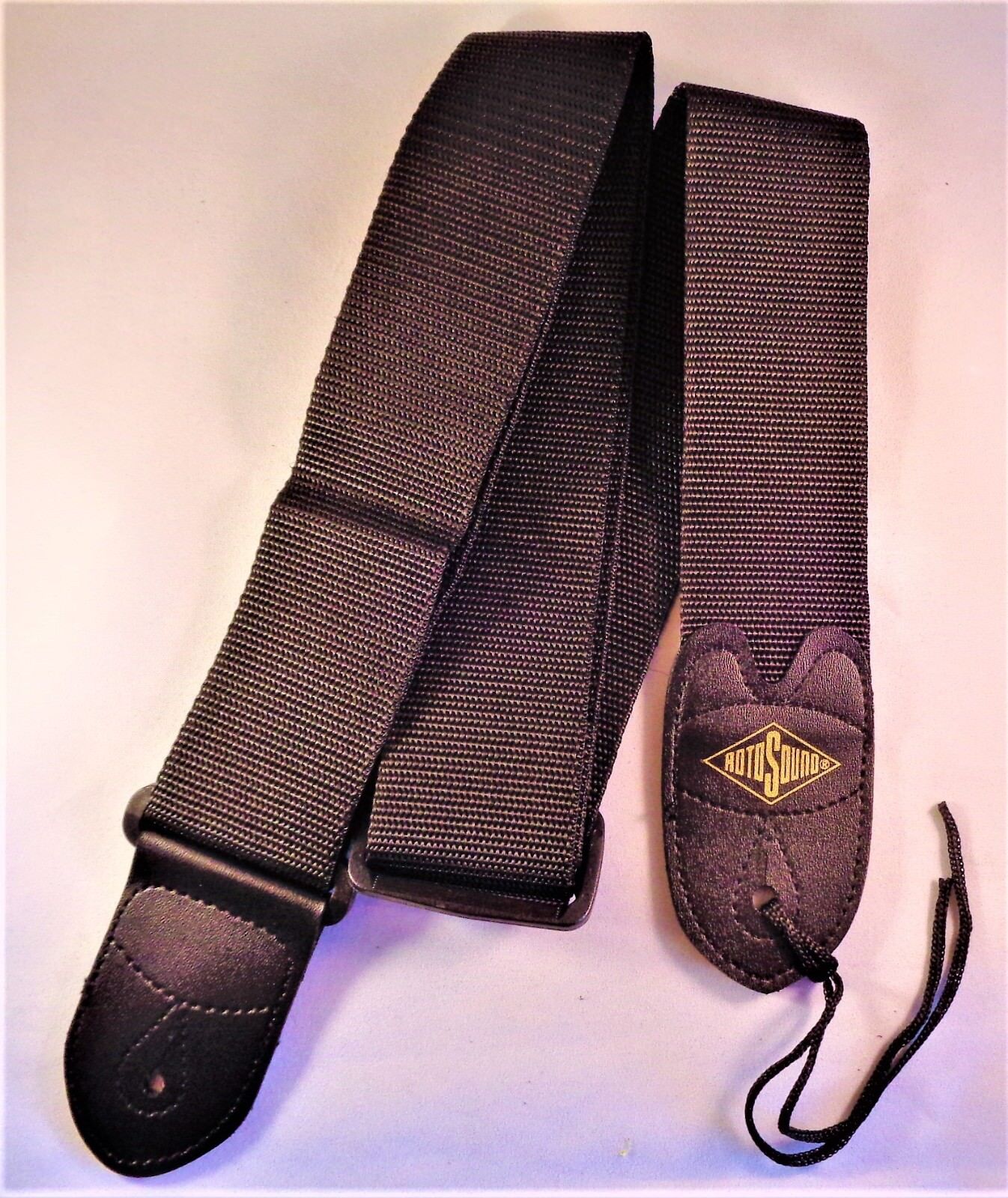 RotoSound Guitar Strap with Leather Ends for Electric/Guitar/Bass (Black STR1).