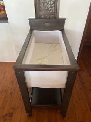 boori squared bassinet