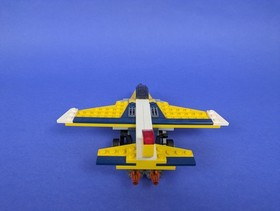 Lego Creator: Model: Airport: Super Soarer Set 6912 - w/ Instructions