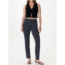 Quince Ultra-Stretch Ponte Straight Pants Womens M Chacoal Gray Slim Minimalist