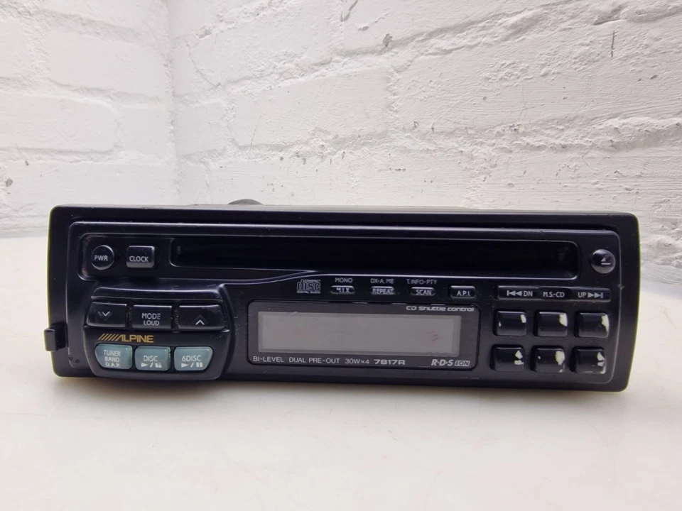 Alpine 7817R CD-Tuner Autoradio RDS EON 30Wx4 Dual Pre-Out CD-Wechsler - Bild 2 von 4