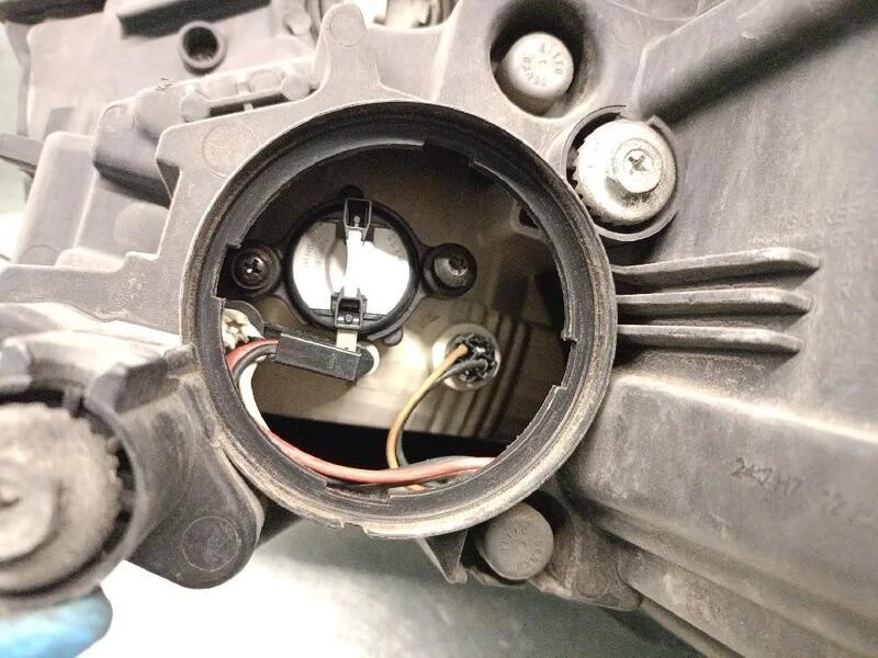 8310221620 scheinwerfer rechts für SSANGYONG RODIUS II 2.0 XDI 2013 5498089 - Bild 3 von 4