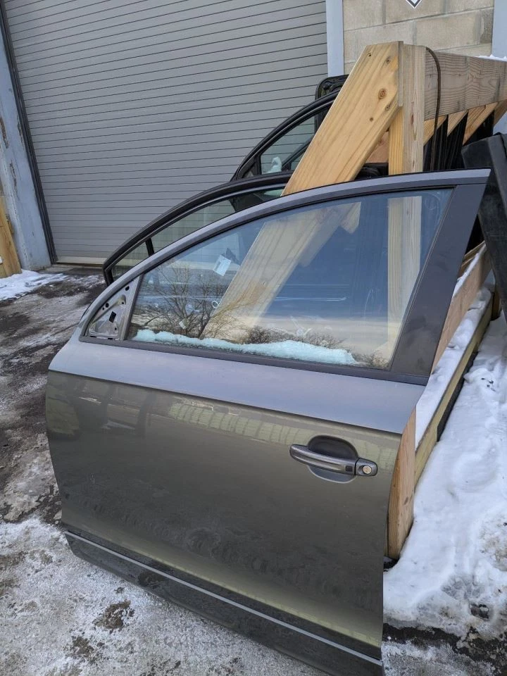 (LOCAL PICKUP ONLY) Driver Left Front Door Electric Fits 13-15 AUDI Q7 767602 - Image 3 of 4