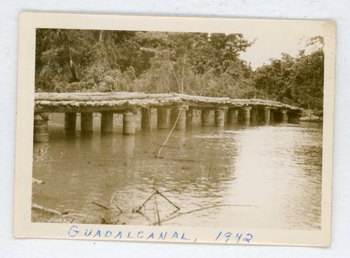 #  8 OLD WW2 MILITARY PHOTO  GUADALCANAL  LOG BRIDGE 1942 SNAPSHOT