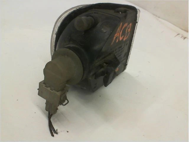 Blinker Links Angebot SEAT Inca Phase 1 - 1.7 Sdi 57ch - Bild 2 von 3