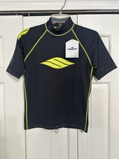 Short Sleeve REFLEX RashGuard Shirt SLIPPERY Size Youth Large New with Tags