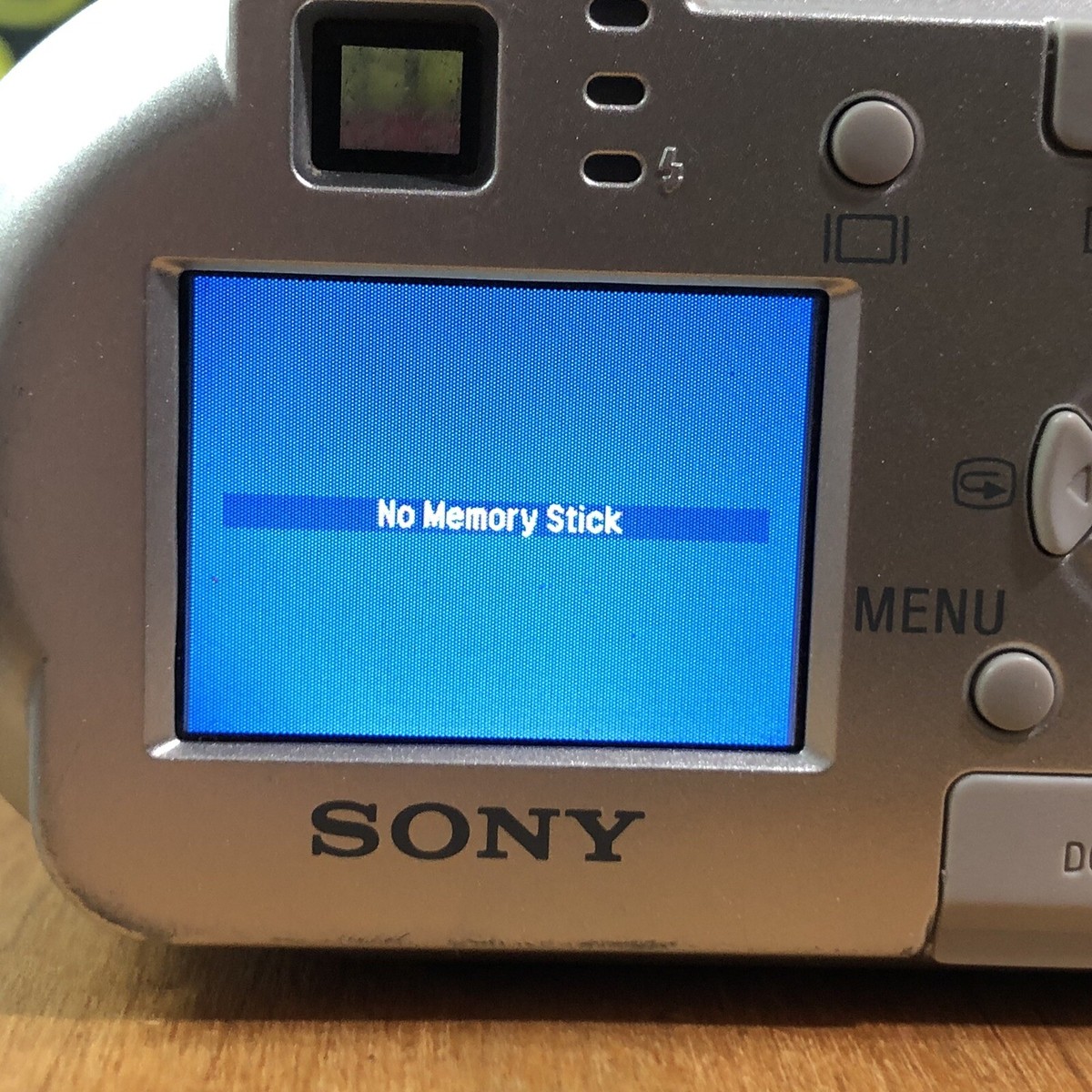 Sony Cyber-Shot DSC-P43 4.1 MP Mega Pixel Silver Digital Camera