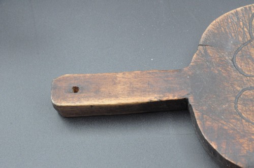 Vintage Heart Rosette Folk Art Cutting Board Or Laundry Bat - Picture 6 of 6