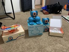 Dash And Dot Robot With Xylophone And White O...