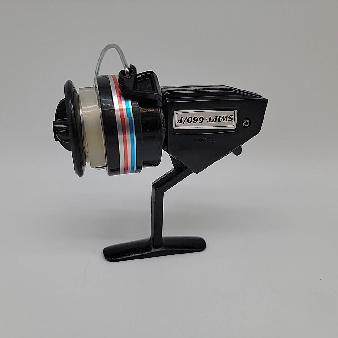 SWIFT 660/F Autocast Fishing Spinning Reel New with Original Box