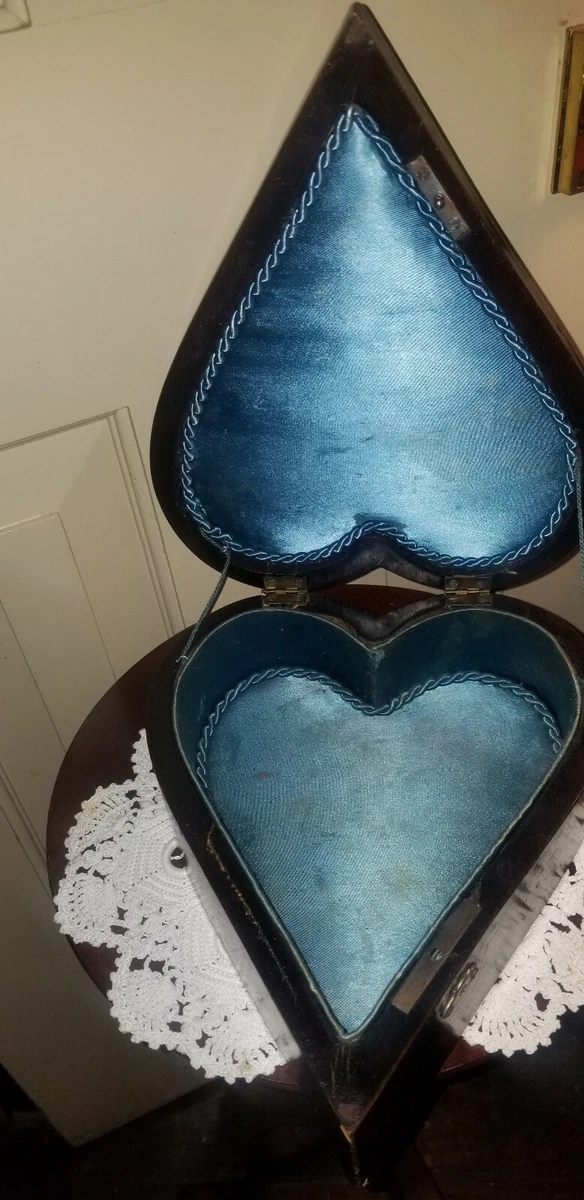 Heart 2024 shaped dresser