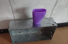Pack of 10 conduit adaptors 25mm oval conduit to 20mm hole, 35mm steel back box.