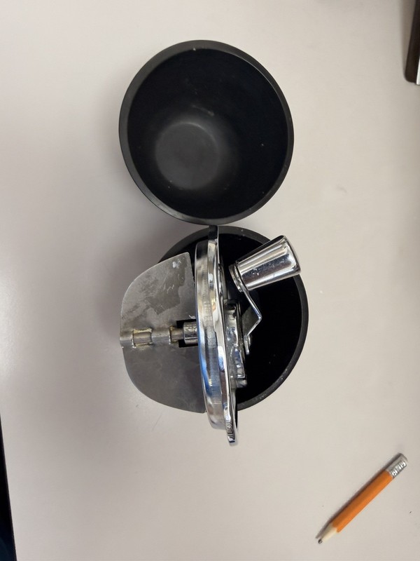 Vintage Kerr KM Co. Hand Mixer Patent 1753121 Dental Mold Filler