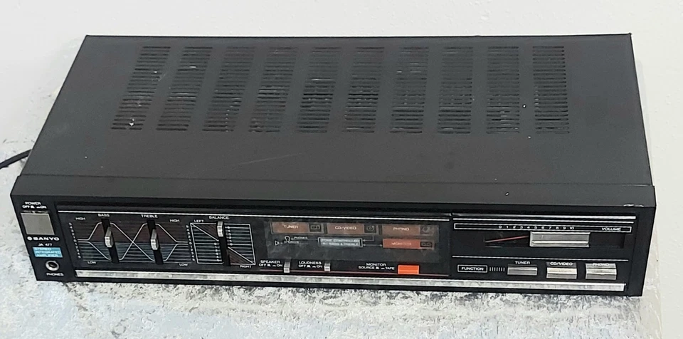SANYO Amplifier JA 477 Komponente