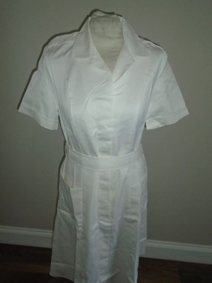 DAMEN KRANKENSCHWESTERN WEISS KLEID HÖHE 154 CM BRUSTUMFANG 80 CM NEU MIT MARKIERUNGEN