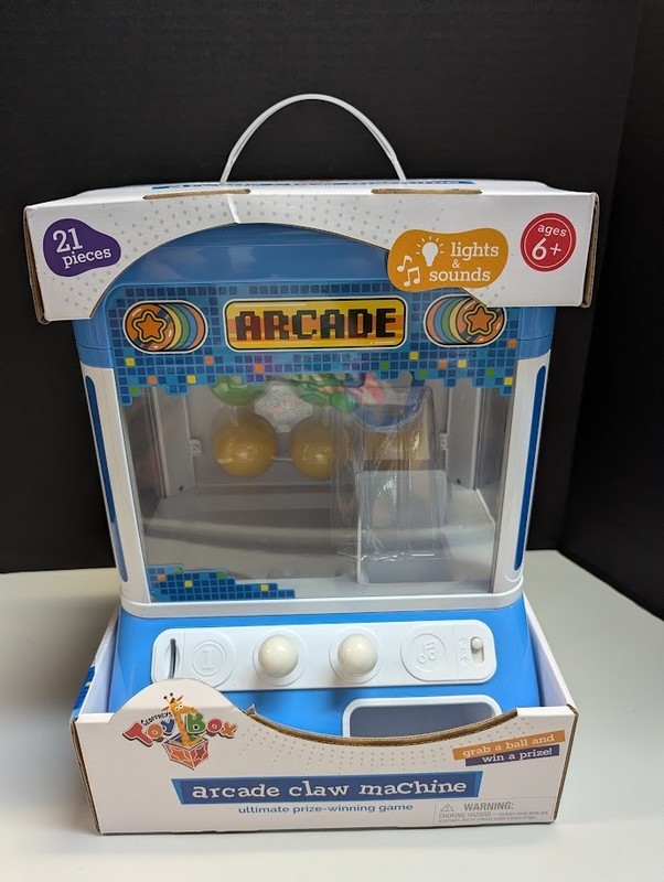 Arcade Toy Box claw machine geofferey's toys r us Brand New in Box nib Rare !