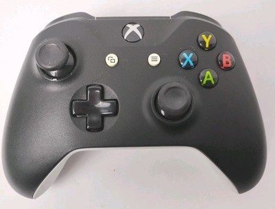 Microsoft Xbox One Wireless Controller (Model 1708) Black Front White Back