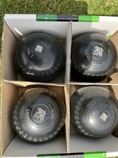 Taylor Lignoid Lawn Bowls Size 3 Set of 4 Black MPN M-16356