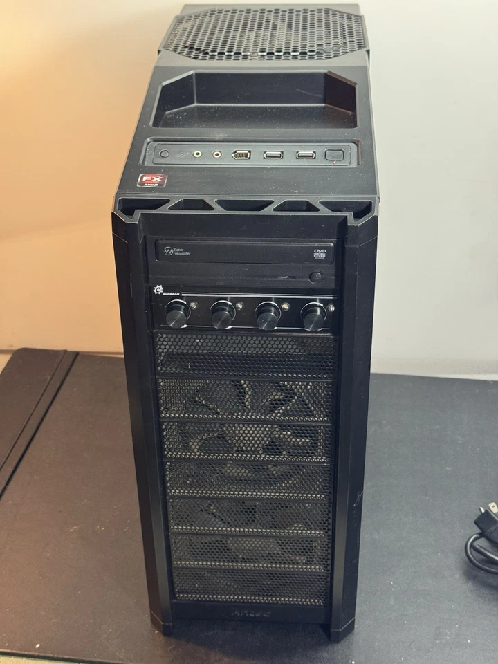 PC Antec Nine Hundred Computer Case Gigabyte Classic 4 AMD FX WD Corsair CX 430 - Image 3 of 4