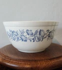 Vintage Pyrex 402 Blue Colonial Mist Mixing Bowl 1.5 Liter - Nesting Bowl