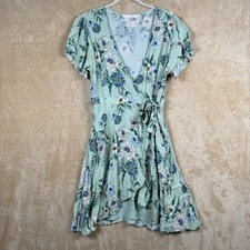 ASTR The Label Sage Green Floral Wrap Mini Dress Short Sleeve Large Cottagecore