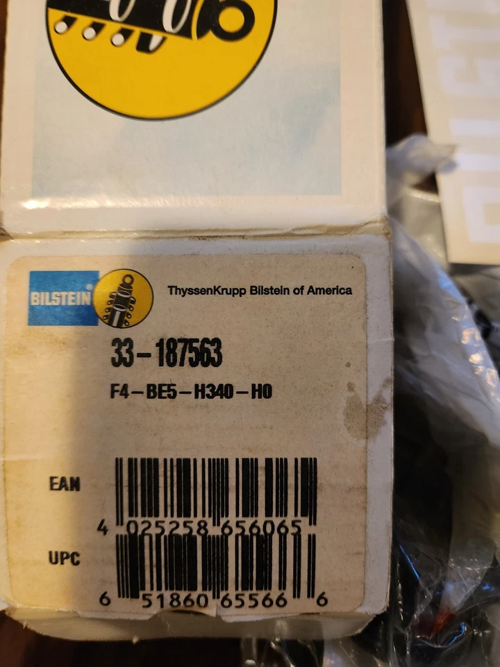 Par de amortiguadores delanteros Bilstein B6 para Ford E-150 / E-250 / E-350 Econoline Foto 2 de 3