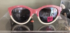 Vintage 70 s 1976 Hello Kitty Sanrio Sunglasses-NWT