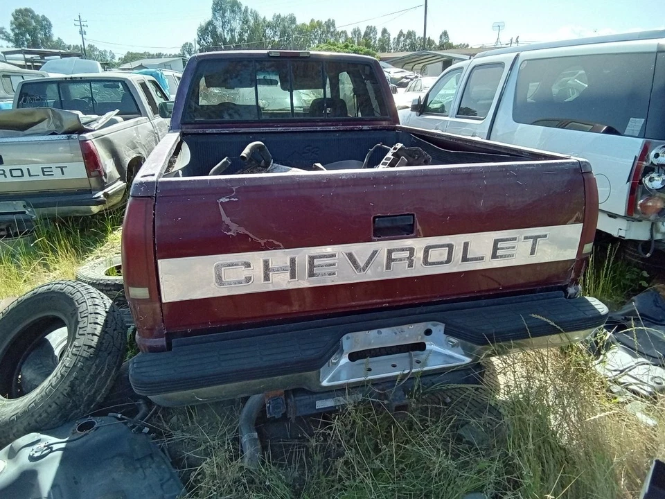 Б/у левая фара в сборе подходит: 1994 Chevrolet 1500 пикап композитный левый Gra - Изображение 4 из 4