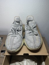 Size 9 - adidas Yeezy Boost 350 V2 2018 Low Static Non-Reflective Pre-owned. 