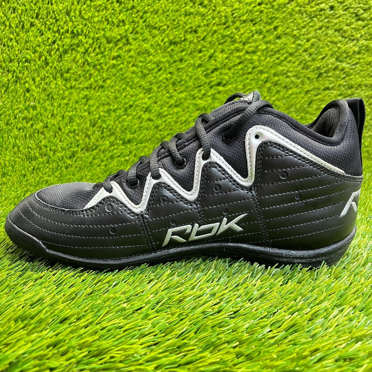 Reebok Equipment NFL Mens Size 7.5 Black Silver Running Outdoor