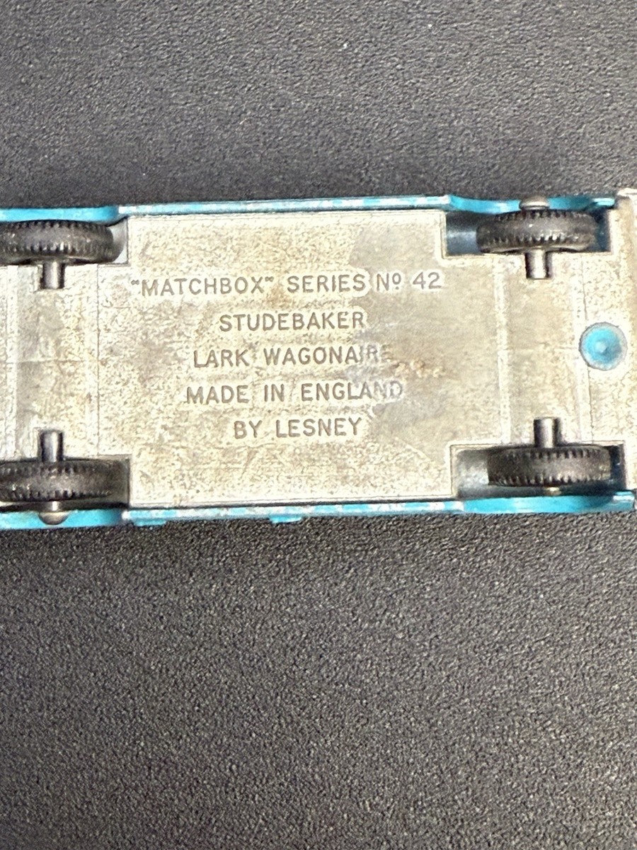 vintage an•an no.42 Vintage 1966 Lesney Matchbox No. 42 Studebaker Lark Wagonaire