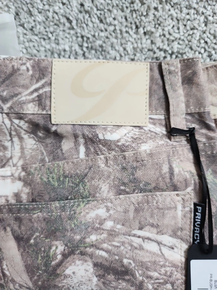 Men's Cargo Shorts Size 34 Camoflauge Privacy Collection - Image 2 of 4