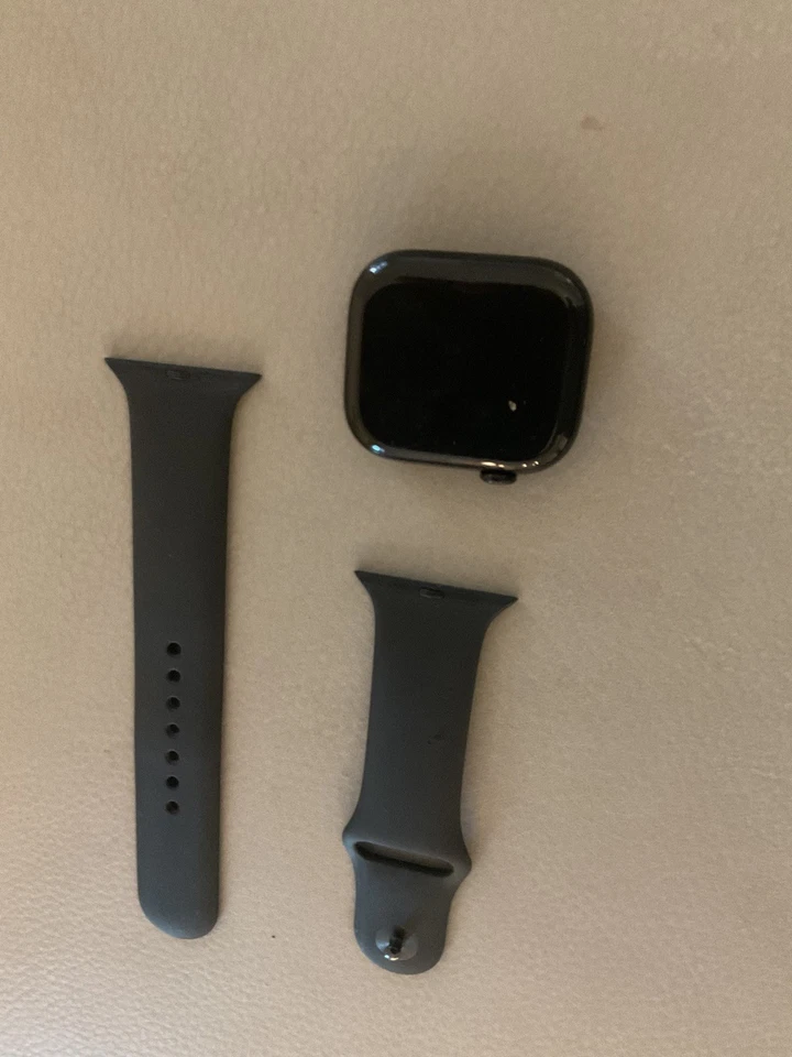 Apple Watch Series 10 46mm Brand New GPS Black Aluminum  Case never used - Image 3 of 4