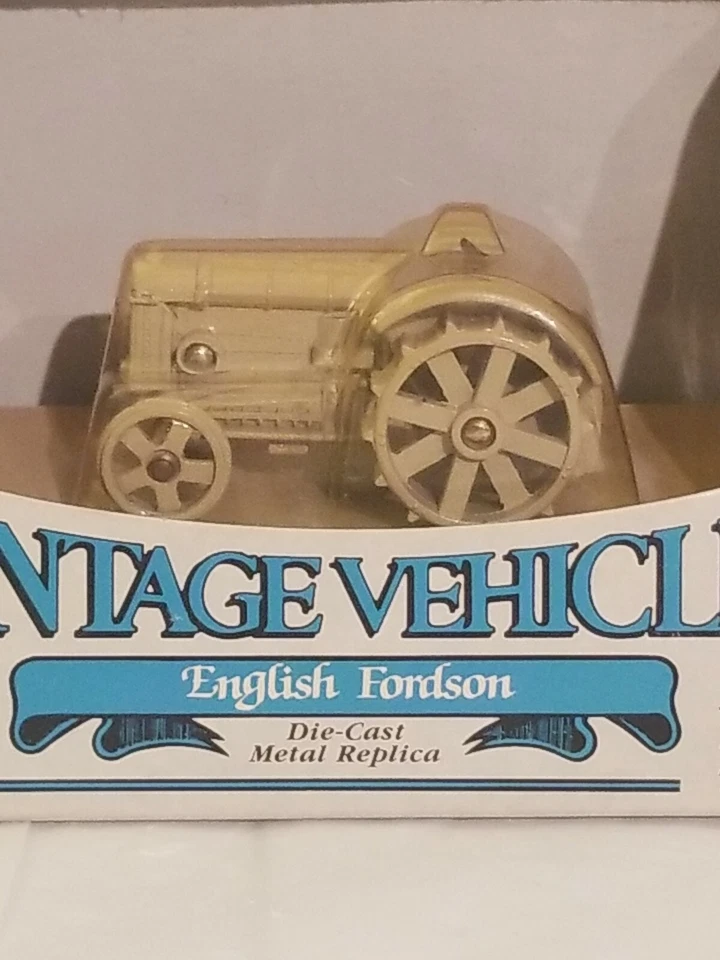 Vintage ERTL Vintage Vehicles English Fordson Tractor 1/43 Scale NIB - Image 2 of 4