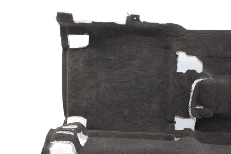 2017–2023 CADILLAC XT5 ОТДЕЛКА КОВРОВОГО ПОКРЫТИЯ ЗАДНЕГО ПОЛА ОТ ОРИГИНАЛЬНОГО ПРОИЗВОДИТЕЛЯ - Изображение 2 из 4