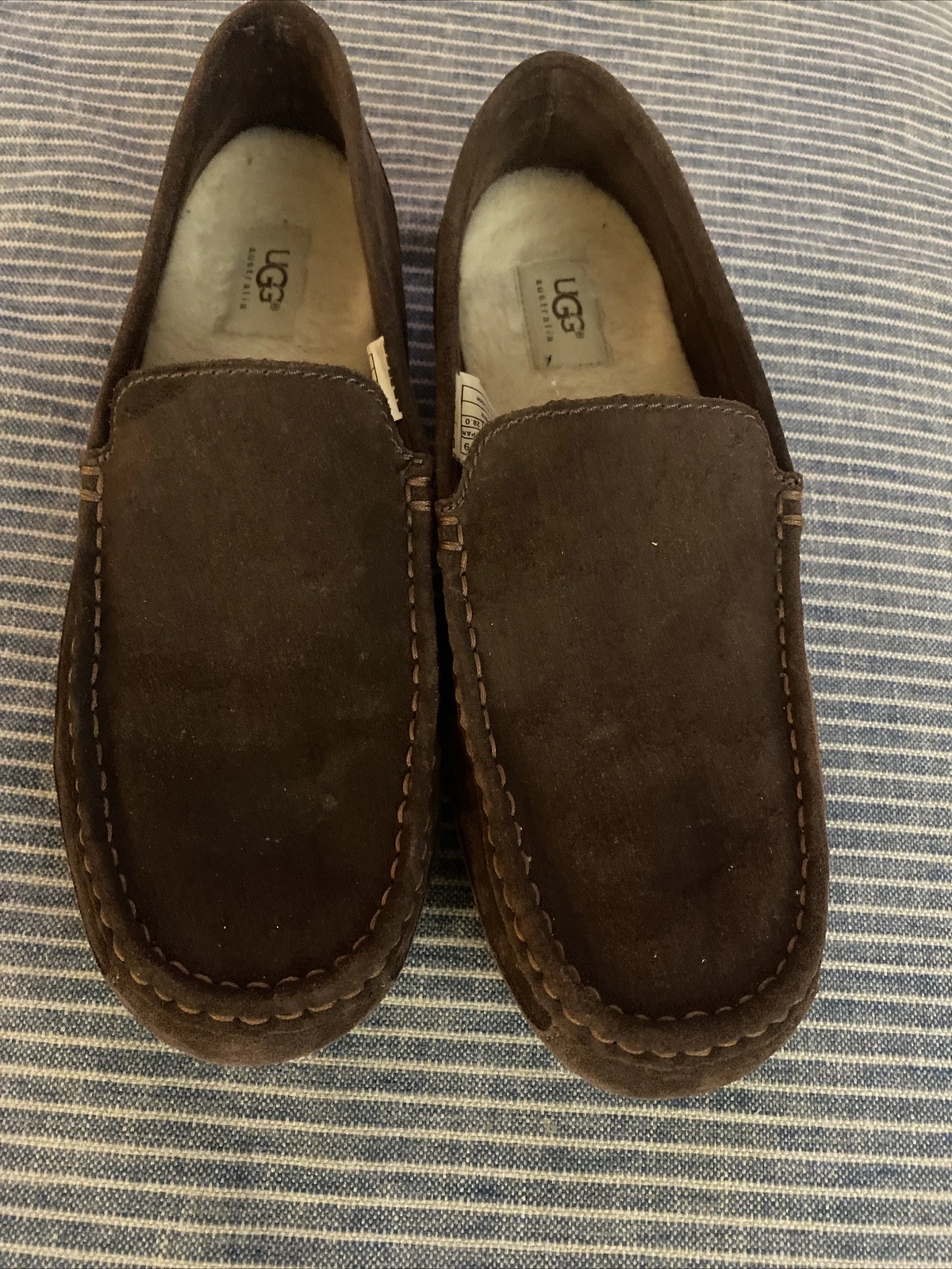 Mocassino pantofole da uomo UGG Ascot suola in gomma scamosciata pantofole foderate in pelliccia 10 marroni