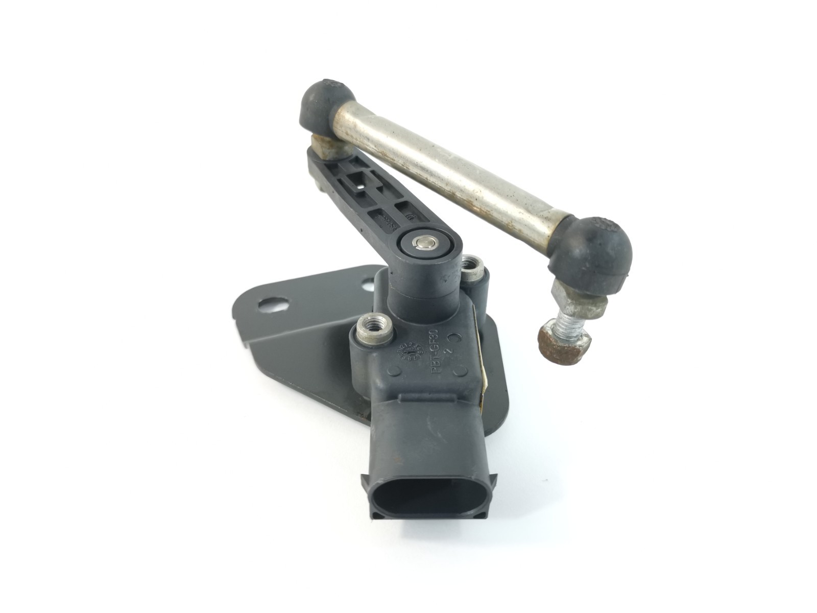Maserati Levante 2017 Front Right Ride height sensor P/N 670037525