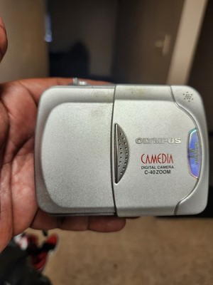 Olympus Camedia C-40zoom Compact Digital Camera Comes With SD Card