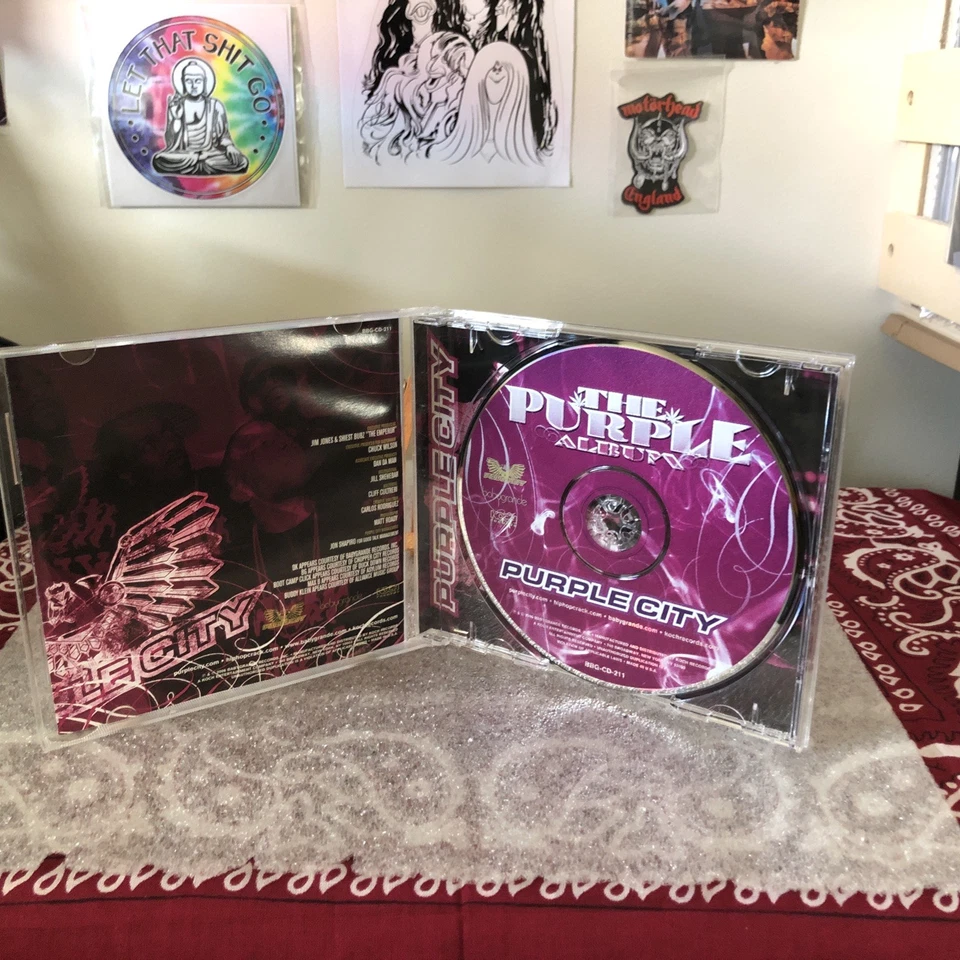The Purple Album Purple City Foto 3 de 3