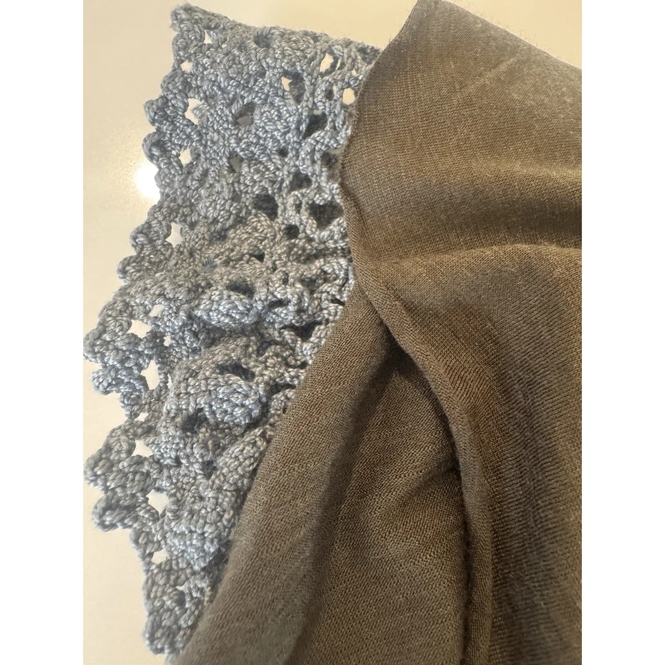 Prada Stunning Women’s Blouse, Sz Medium Green - Image 3 of 4