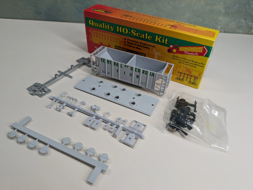 Roundhouse #02067 HO Scale 2 Bay Covered Hopper Central of Georgia #1138 KIT | Zustand: Used