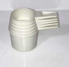Tupperware Beige Nesting Measuring Cups - Set of 5